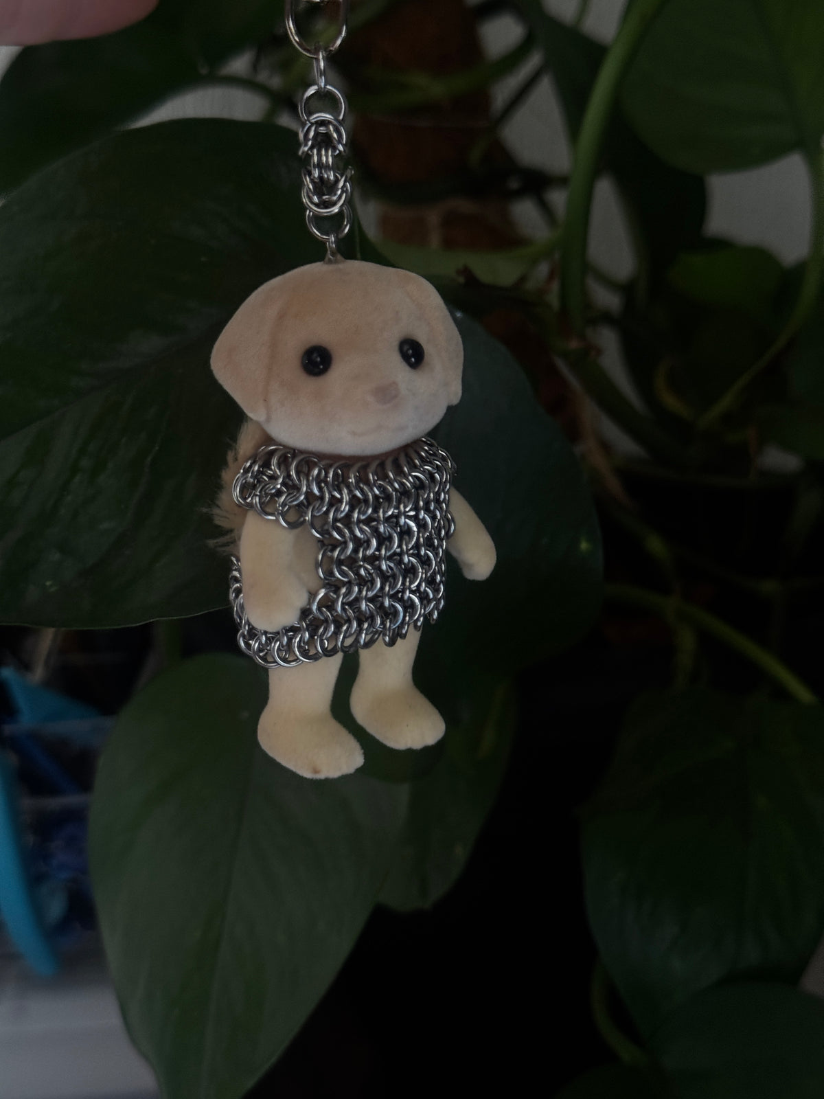 Chainmail sylvanian dog keychain
