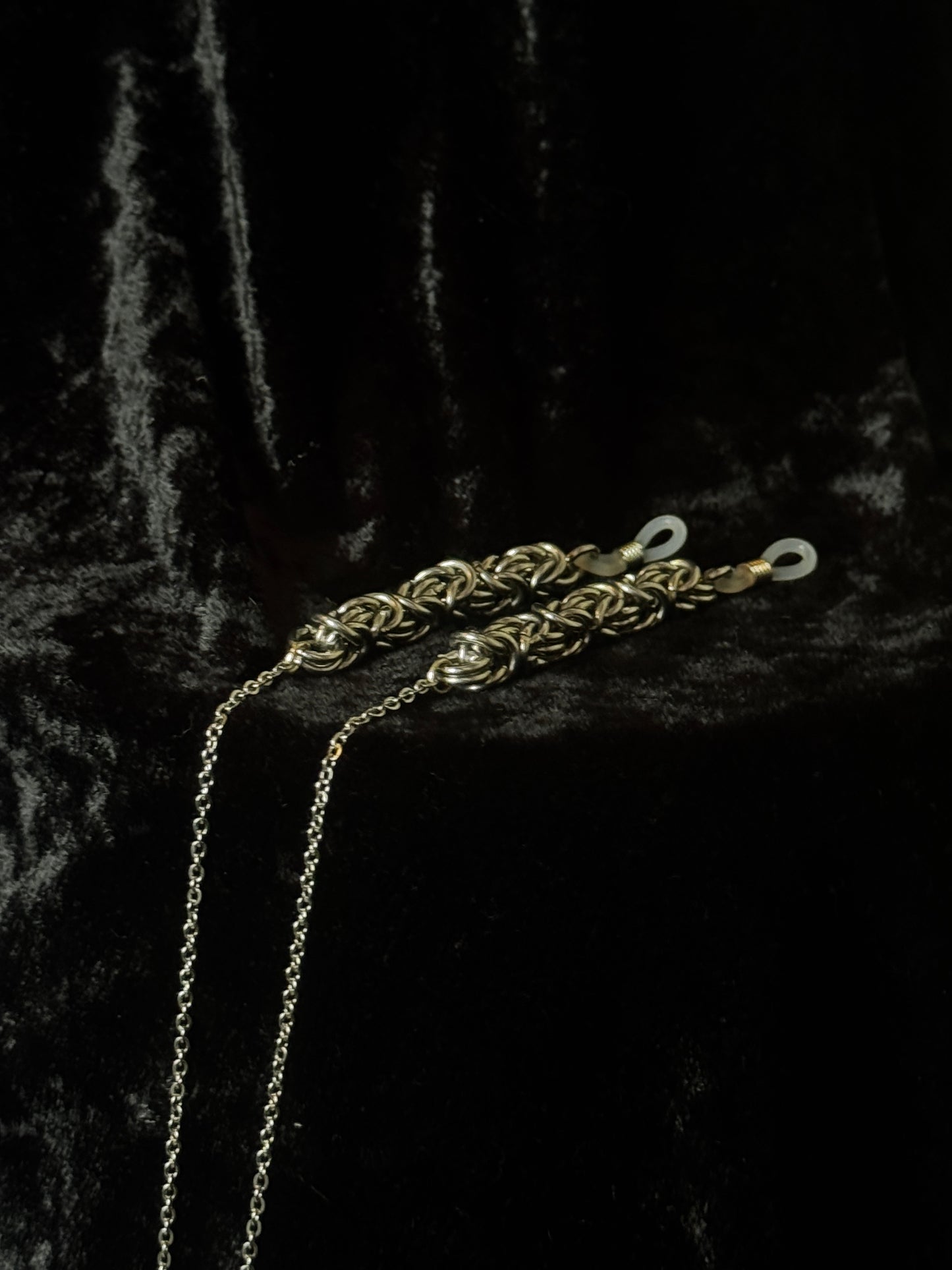 Chainmail glasses chain