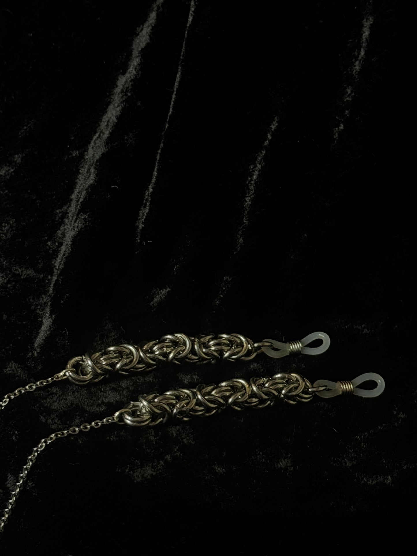 Chainmail glasses chain