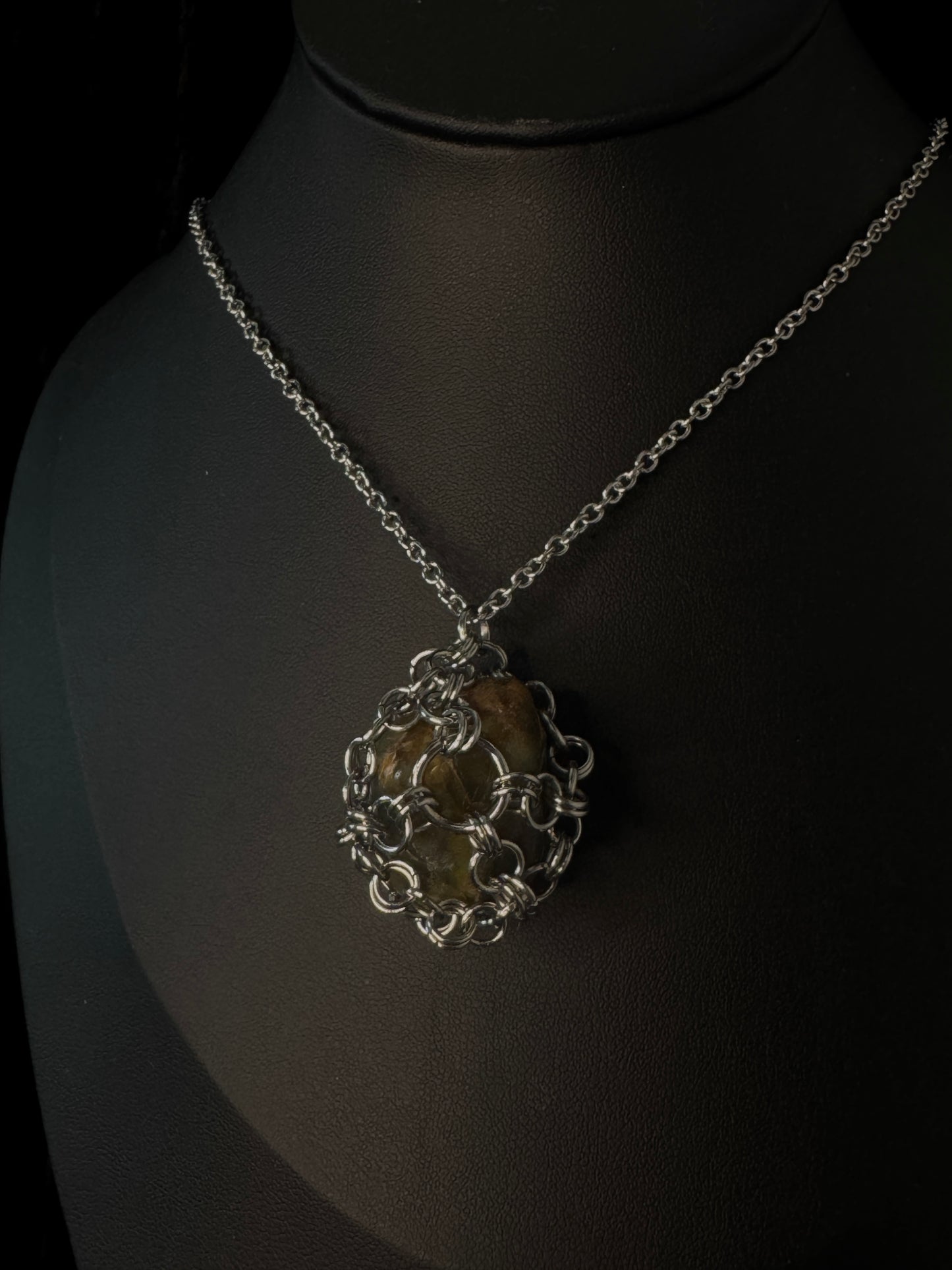 Moss agate captured necklace