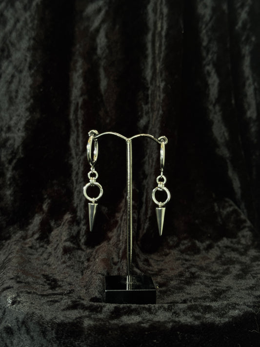 Short spike earrings