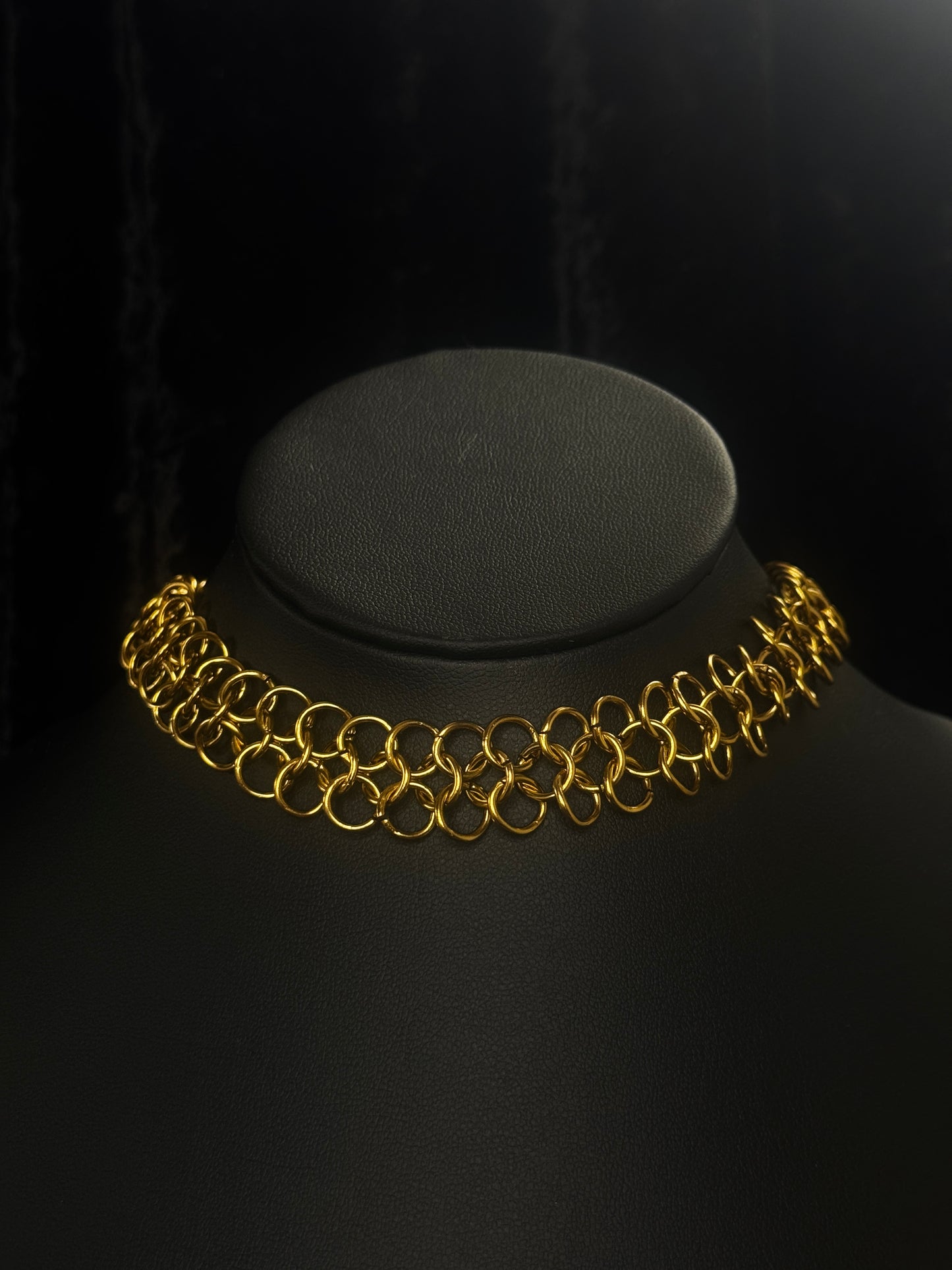 GOLD choker